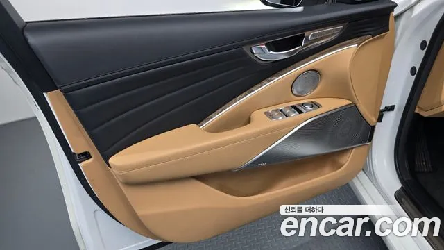 2021 Kia The K9 3.8 GDI AWD Sold VIN KNAS2418DMS028766 – exterior detail