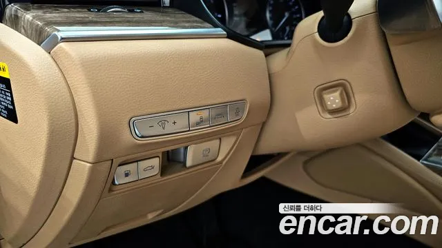 2021 Kia The K9 3.8 GDI AWD Sold VIN KNAS2418DMS029070 – trunk area