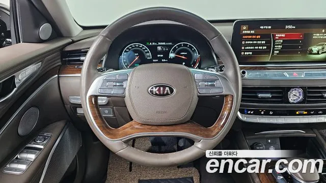2019 Kia The K9 3.8 GDI AWD Sold VIN KNAS3418DKS011576 – trunk area