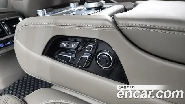 2022 Kia The New K9 2nd Gen 3.3 T-GDI AWD Sold VIN KNAS5416DNS040702 – interior seats