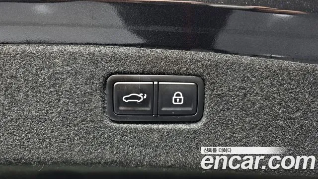 2023 Kia The New K9 2nd Gen 3.8 GDI AWD Sold VIN KNAS5418DPS048093 – trunk area