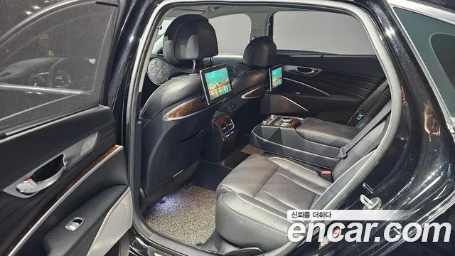2019 Kia The K9 3.3 T-GDI Sold VIN KNAS6416BKS014129 – side profile