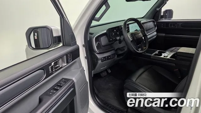 2026 Kia Tasman 2.5T Gasoline 4WD Sold VIN KNCSFY7BDTA004746 – exterior detail