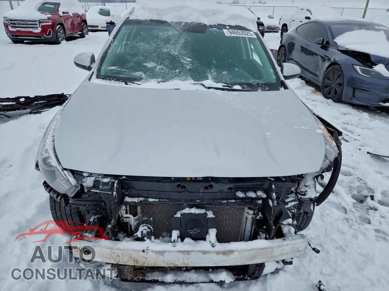 2021 KIA NIRO Damaged VIN KNDCB3LC7M5480724 – interior seats