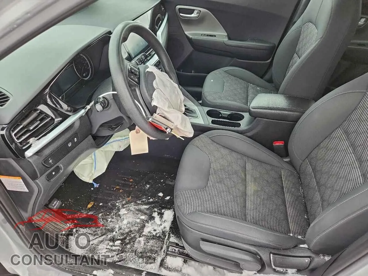 2021 KIA NIRO Damaged VIN KNDCB3LC7M5480724 – exterior detail