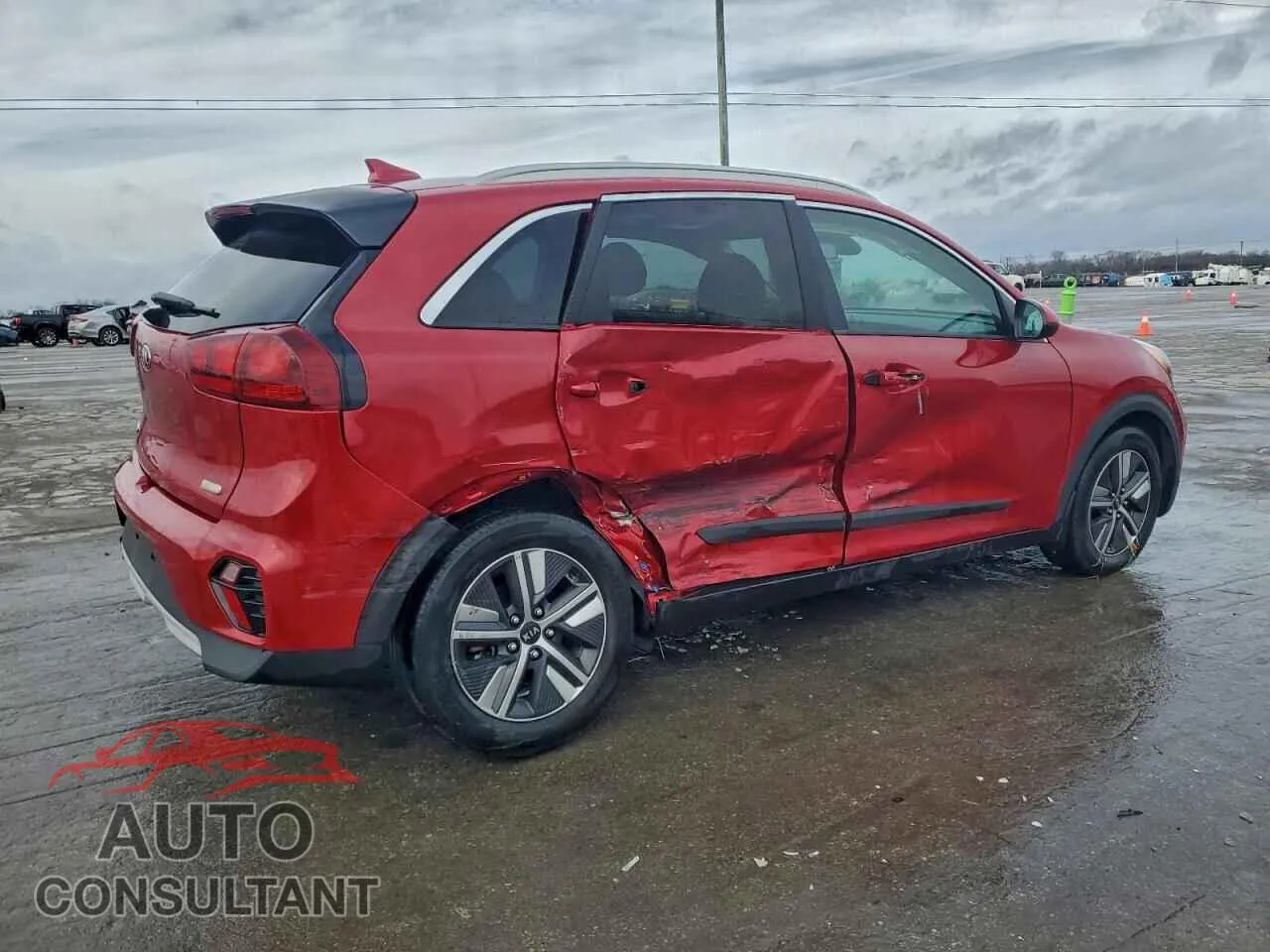 2021 KIA NIRO Damaged VIN KNDCB3LCXM5463447 – side profile