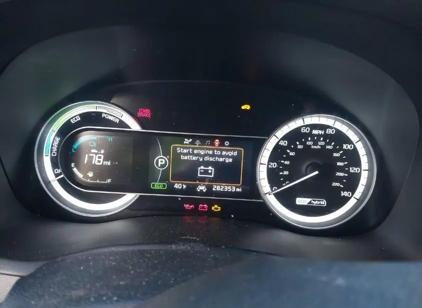 2018 KIA Niro Used VIN KNDCC3LCXJ5162301 – rear exterior