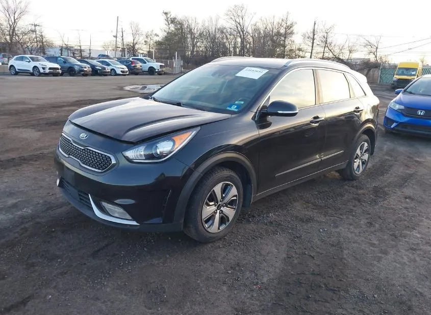 2018 KIA Niro Used VIN KNDCC3LCXJ5162301 – side profile