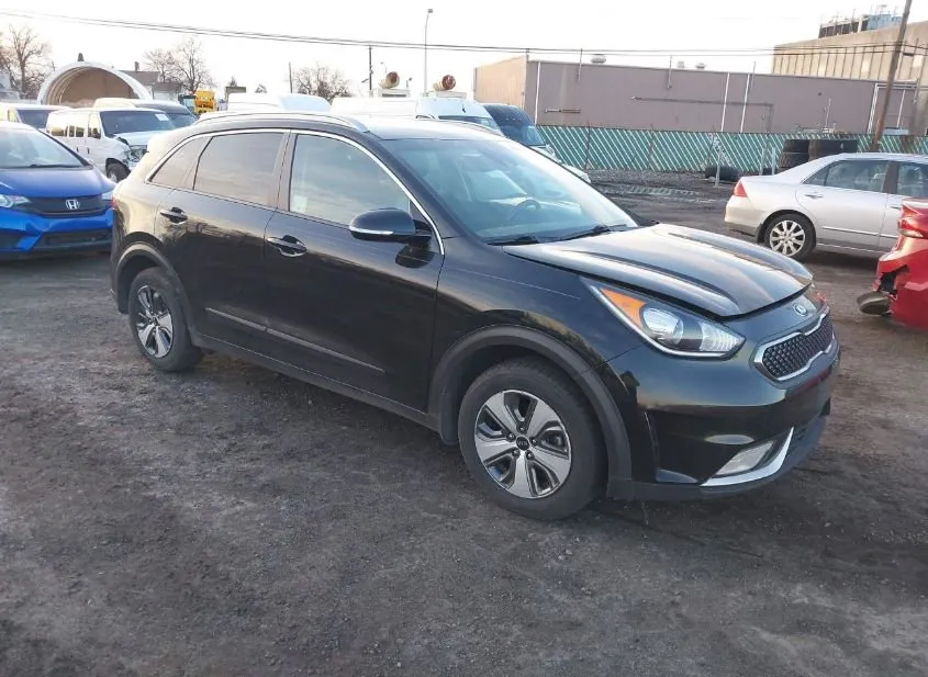 2018 KIA Niro Used VIN KNDCC3LCXJ5162301 – exterior detail