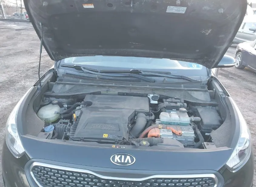 2018 KIA Niro Used VIN KNDCC3LCXJ5162301 – photo 18