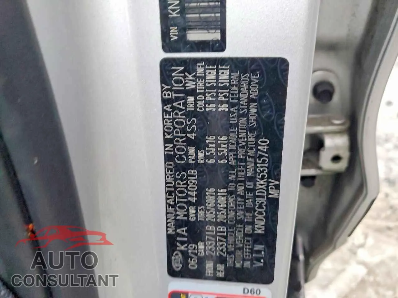2019 KIA NIRO PLUG-IN HYBRID Used VIN KNDCC3LDXK5315740 – photo 13
