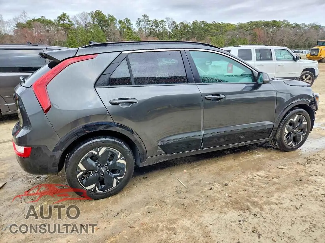 2024 KIA UNKNOWN Used VIN KNDCR3L14R5121123 – side profile