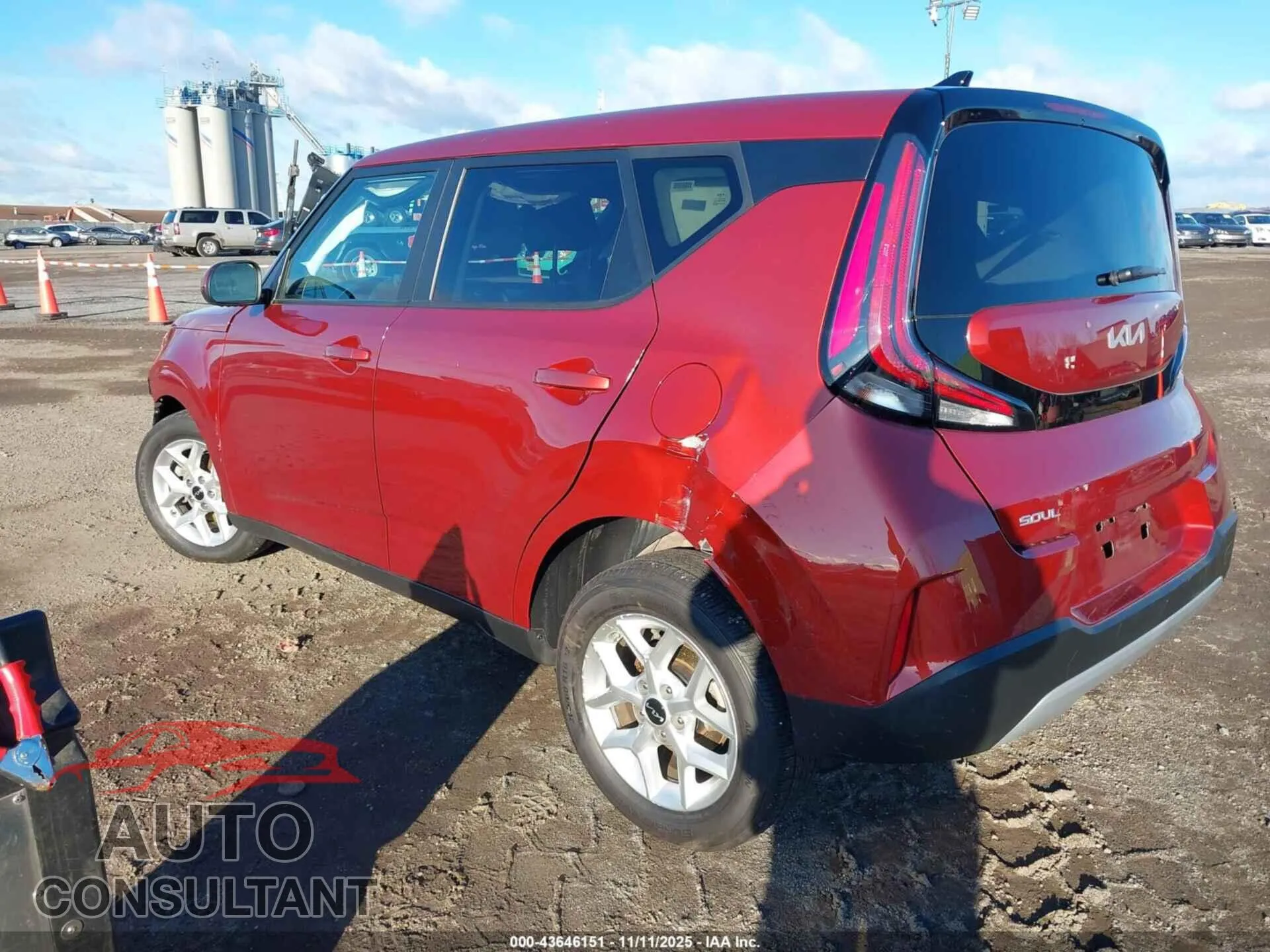 2024 KIA SOUL Damaged VIN KNDJ23AU0R7902430 – side profile