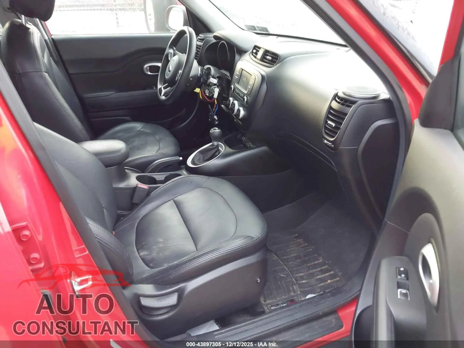 2019 KIA SOUL Damaged VIN KNDJN2A21K7661225 – interior seats