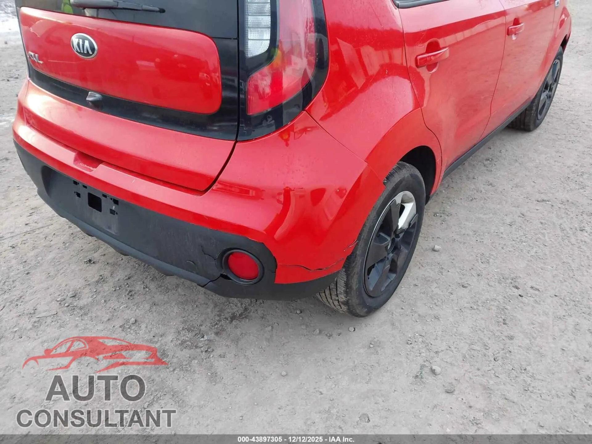 2019 KIA SOUL Damaged VIN KNDJN2A21K7661225 – engine bay