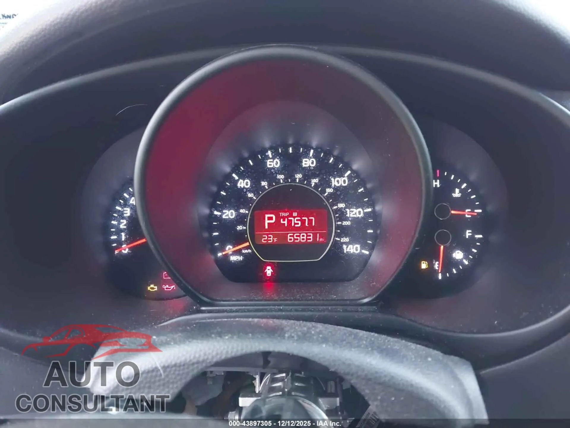 2019 KIA SOUL Damaged VIN KNDJN2A21K7661225 – exterior detail
