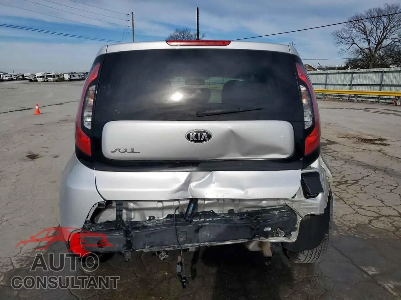 2016 KIA SOUL Damaged VIN KNDJN2A26G7843915 – engine bay