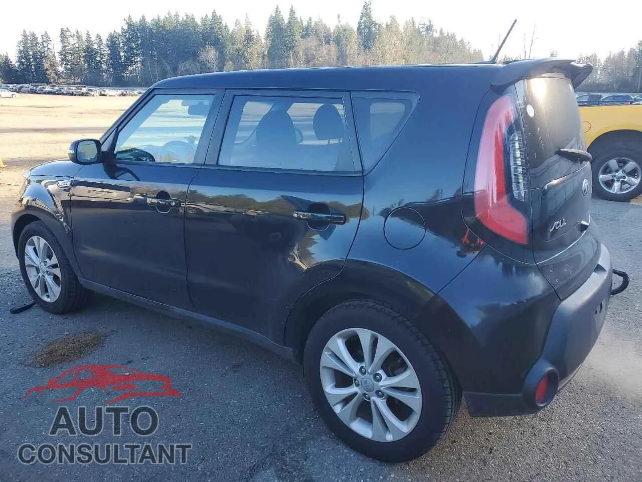 2014 KIA SOUL Damaged VIN KNDJP3A50E7081348 – rear exterior