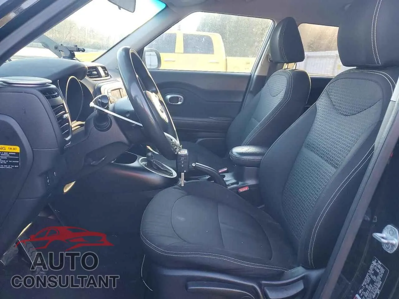 2014 KIA SOUL Damaged VIN KNDJP3A50E7081348 – exterior detail
