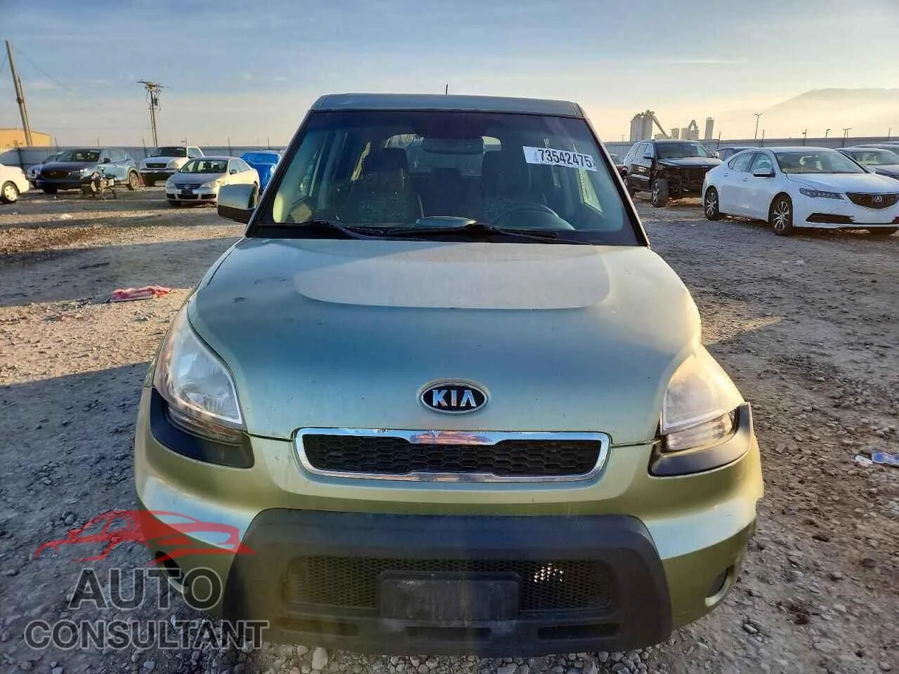 2011 KIA SOUL Damaged VIN KNDJT2A21B7229109 – interior seats