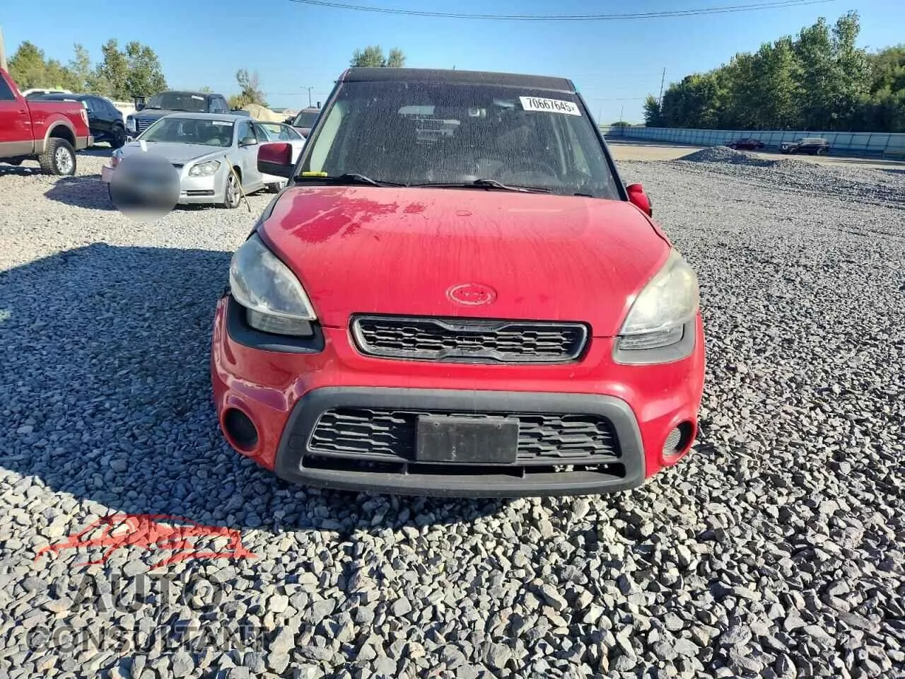2013 KIA SOUL Damaged VIN KNDJT2A56D7618566 – interior seats