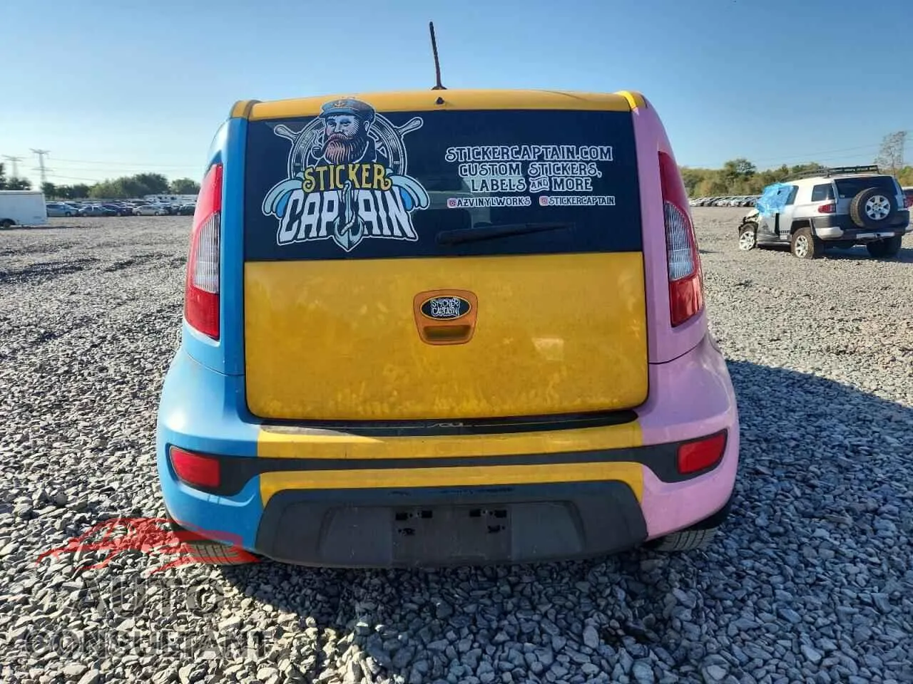 2013 KIA SOUL Damaged VIN KNDJT2A56D7618566 – engine bay