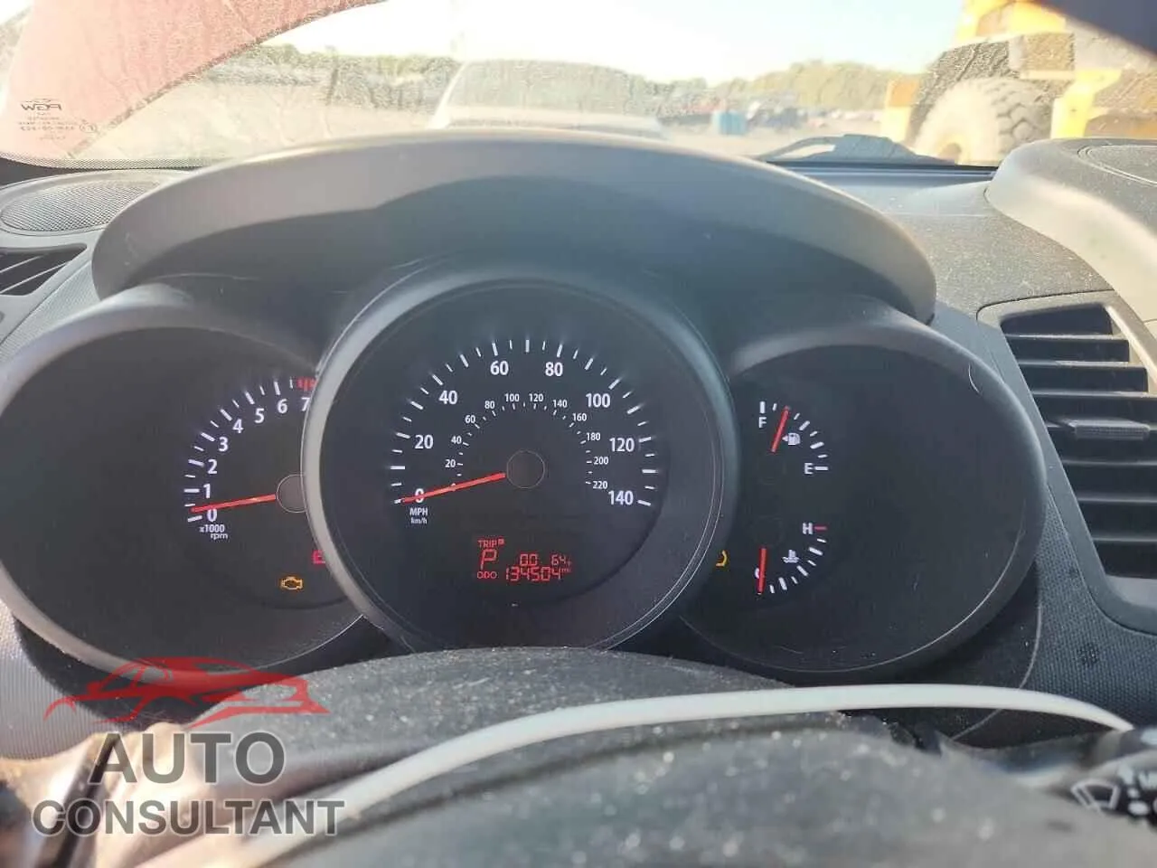2013 KIA SOUL Damaged VIN KNDJT2A56D7618566 – trunk area