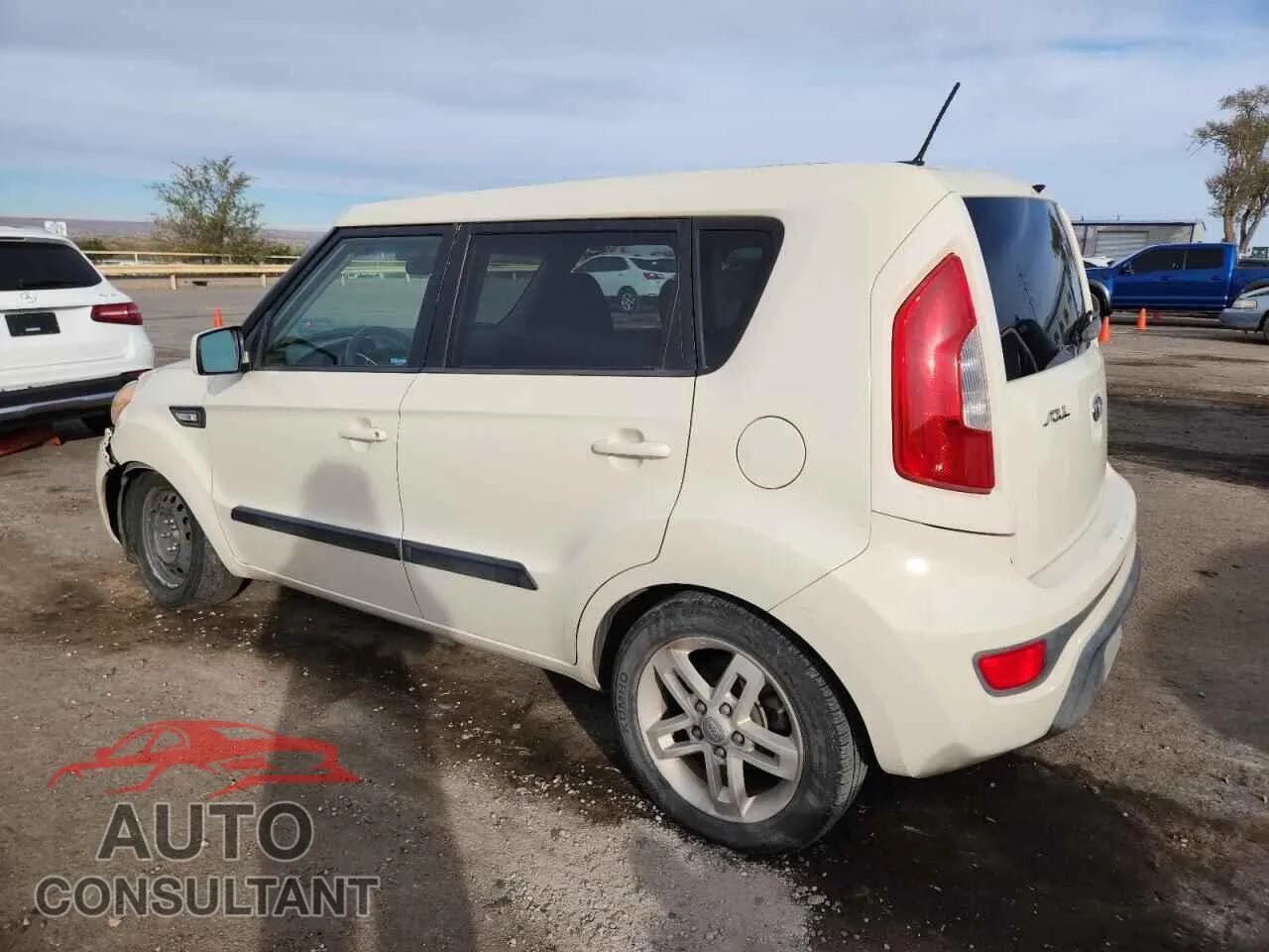 2012 KIA SOUL Damaged VIN KNDJT2A59C7464224 – rear exterior