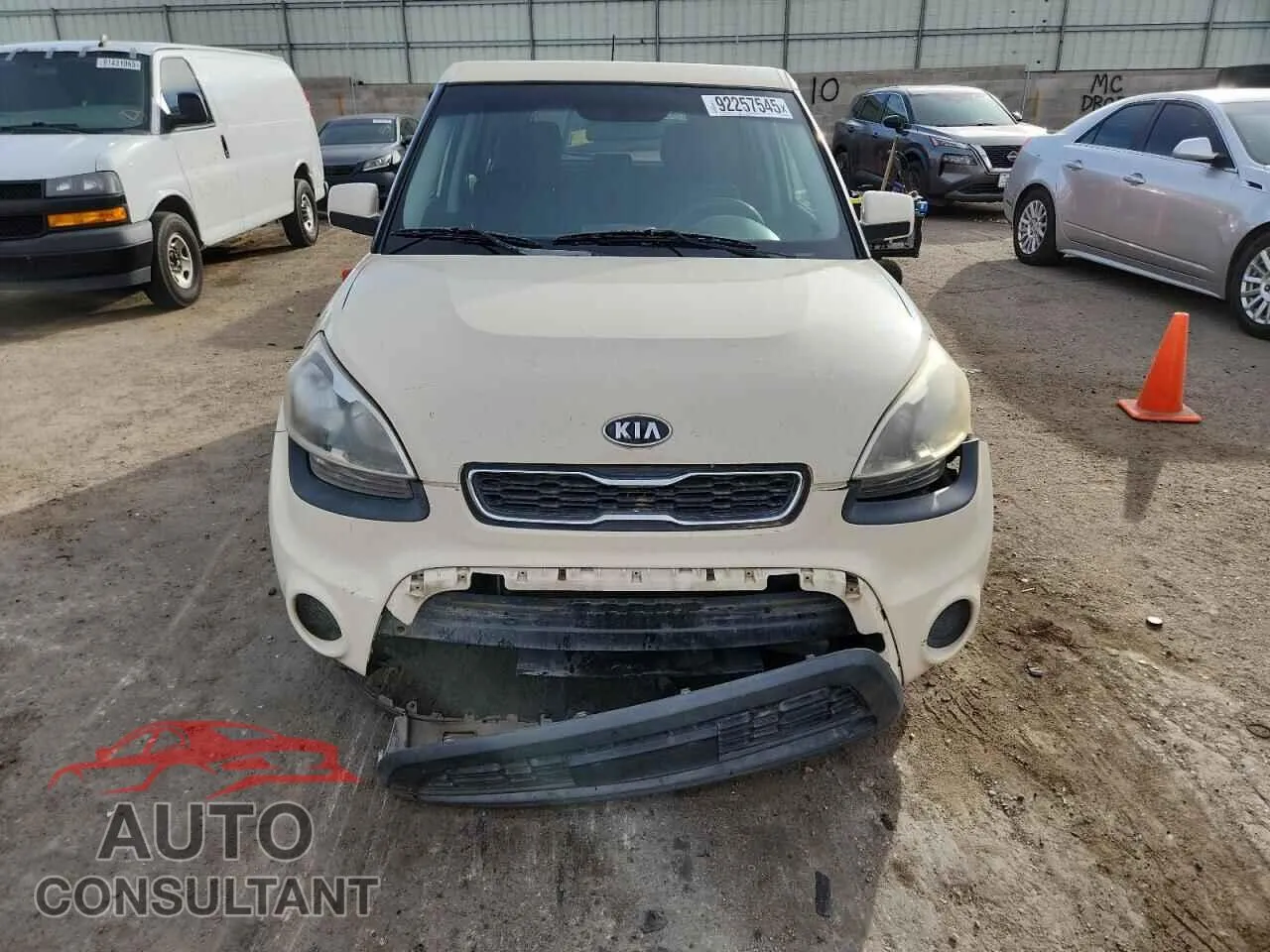 2012 KIA SOUL Damaged VIN KNDJT2A59C7464224 – interior seats