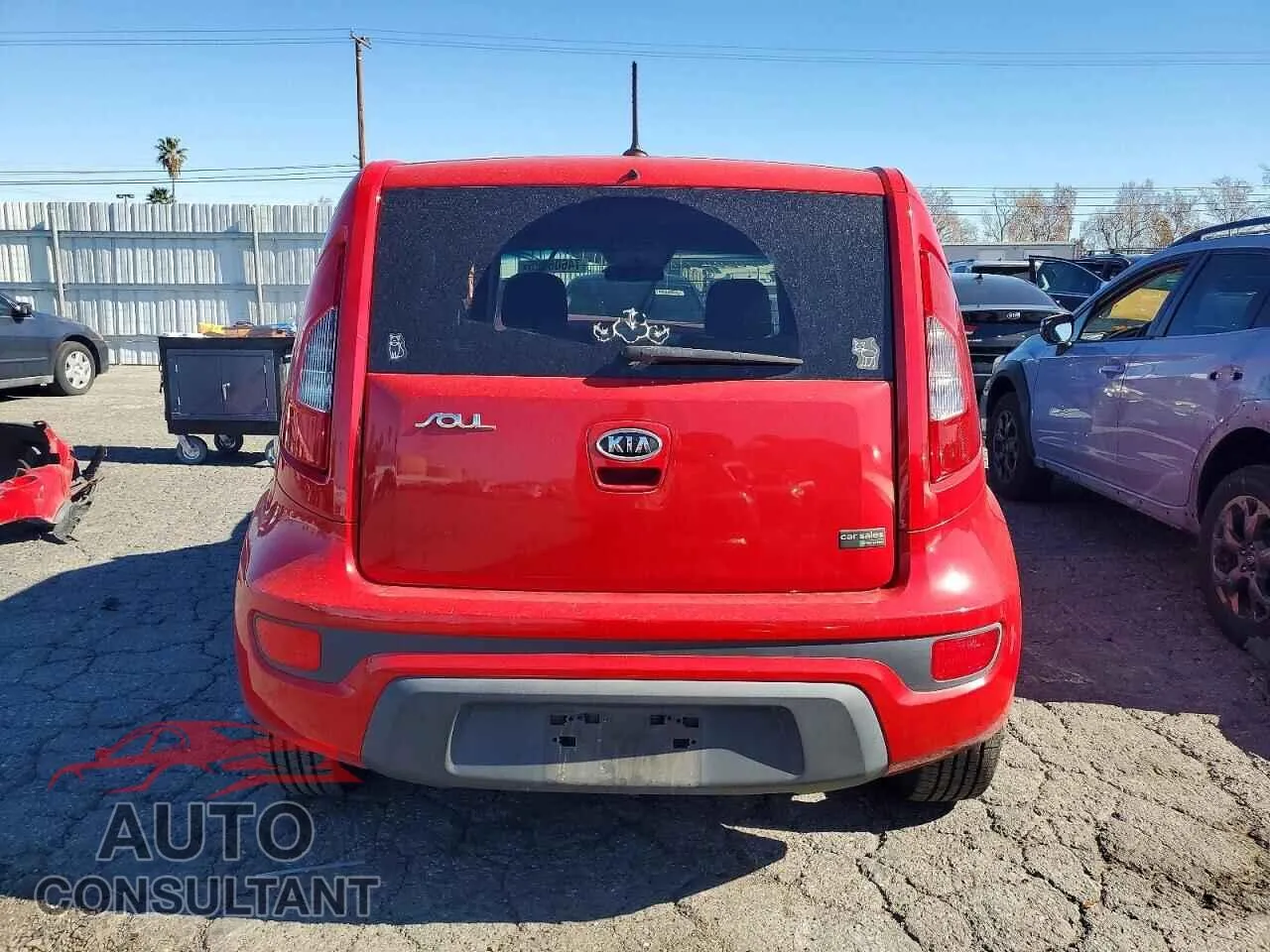 2012 KIA SOUL Damaged VIN KNDJT2A62C7463571 – engine bay