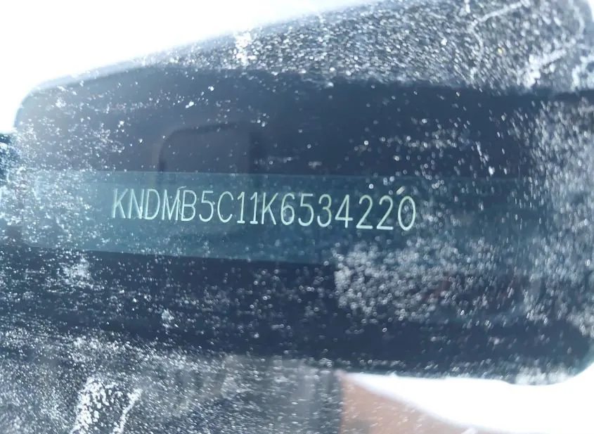 2019 KIA Sedona Used VIN KNDMB5C11K6534220 – undercarriage