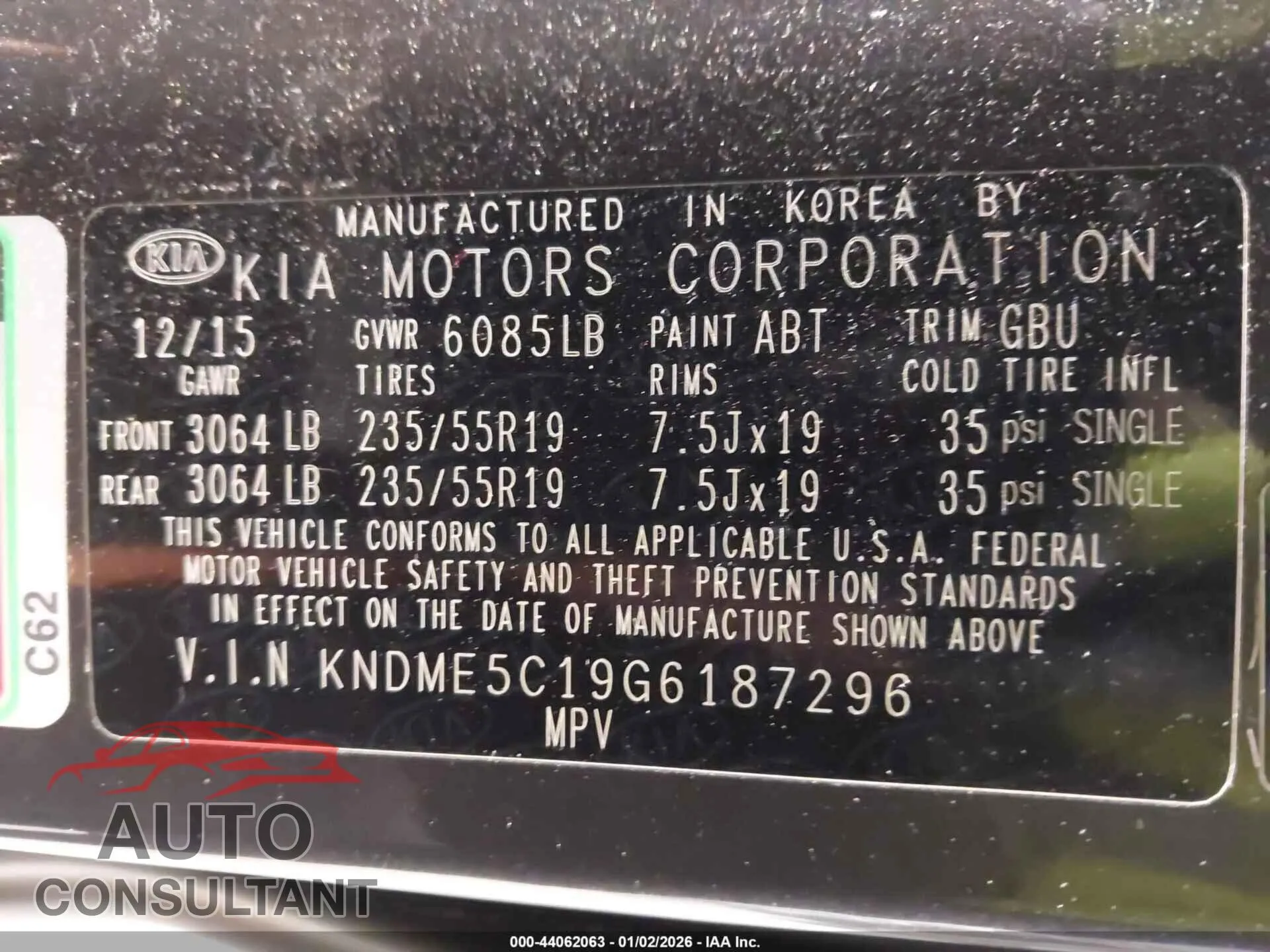2016 KIA SEDONA Damaged VIN KNDME5C19G6187296 – trunk area