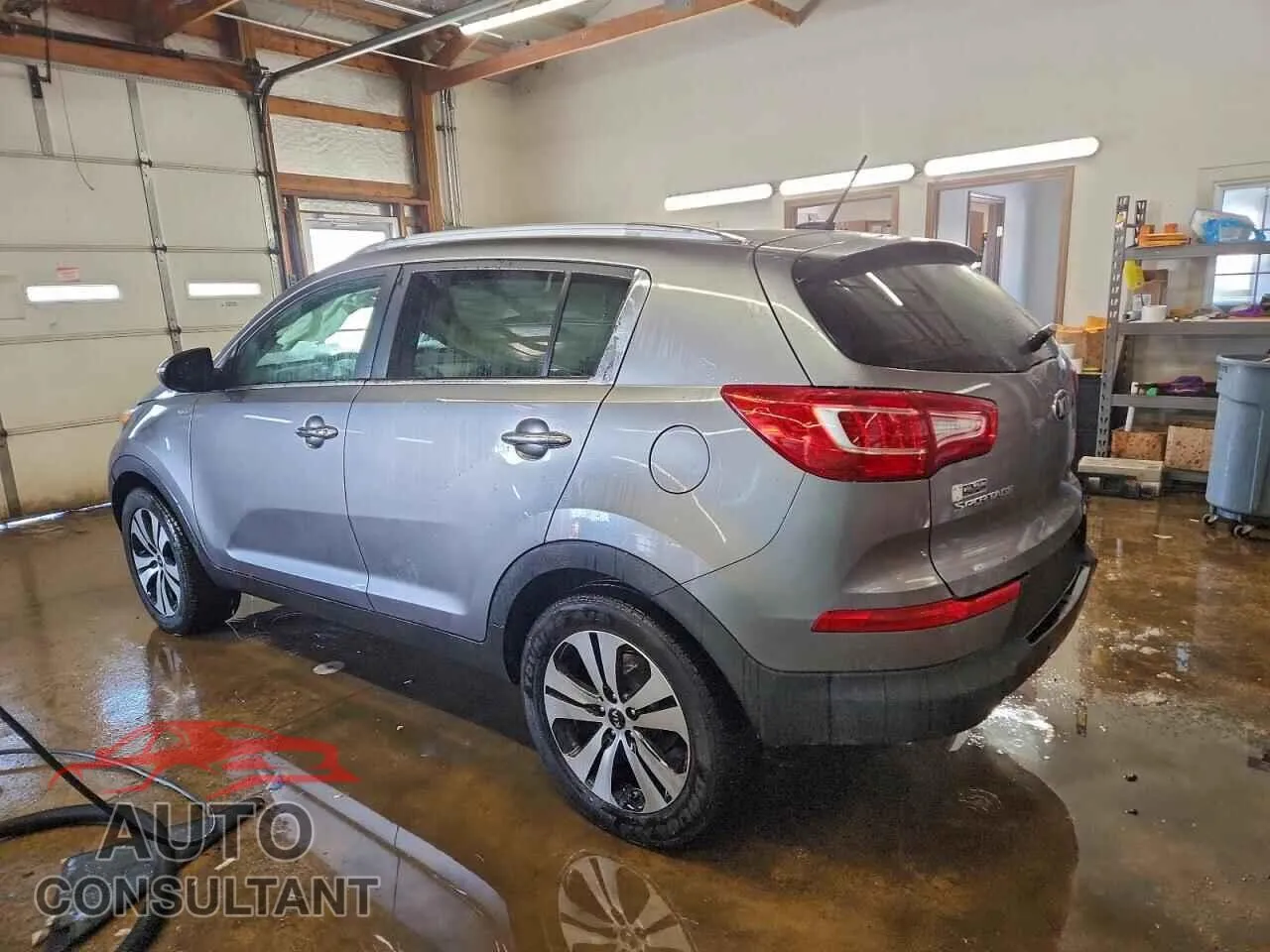 2013 KIA SPORTAGE Damaged VIN KNDPCCA20D7531056 – rear exterior