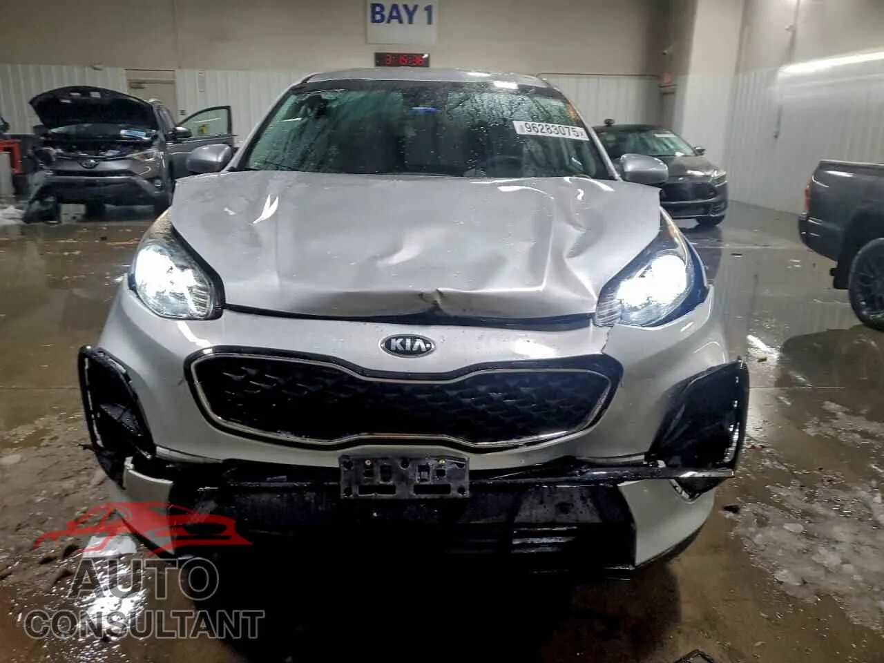 2020 KIA SPORTAGE Damaged VIN KNDPM3AC7L7815451 – interior seats