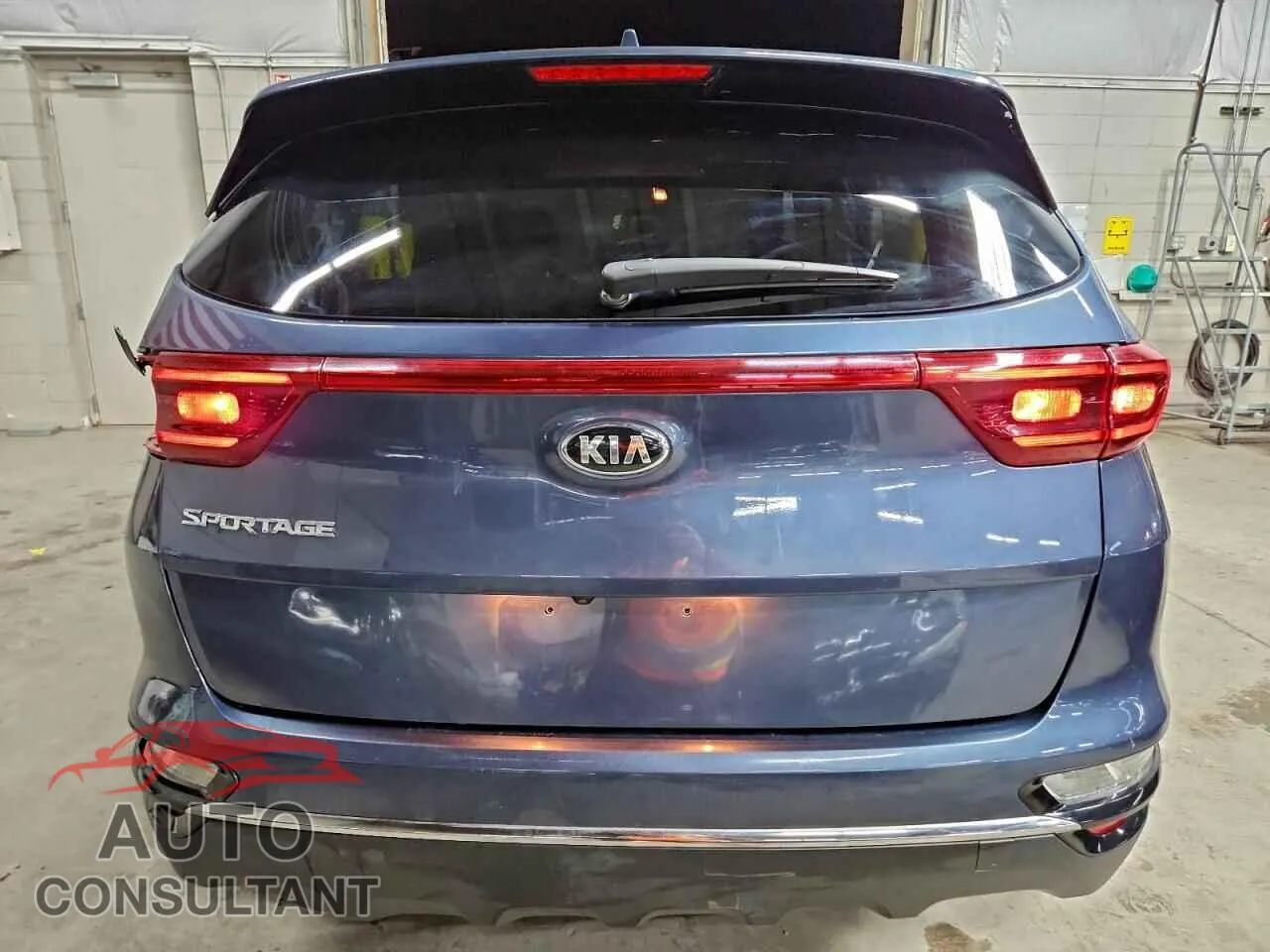 2020 KIA SPORTAGE Damaged VIN KNDPMCACXL7799102 – engine bay
