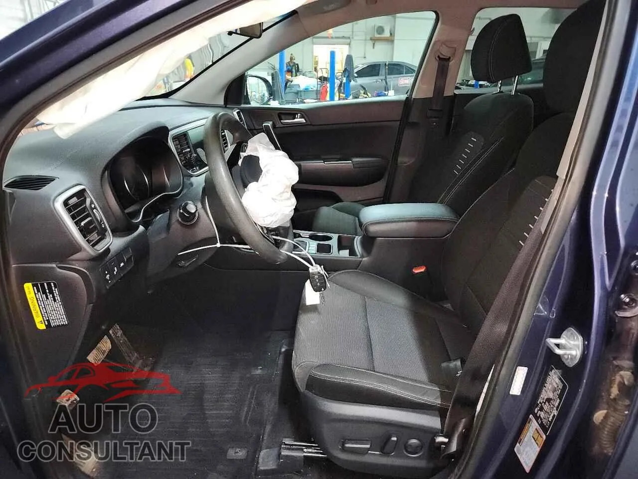2020 KIA SPORTAGE Damaged VIN KNDPMCACXL7799102 – exterior detail