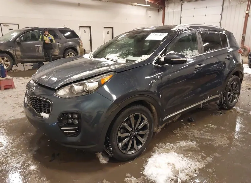 2018 KIA Sportage Used VIN KNDPNCAC5J7409033 – engine bay