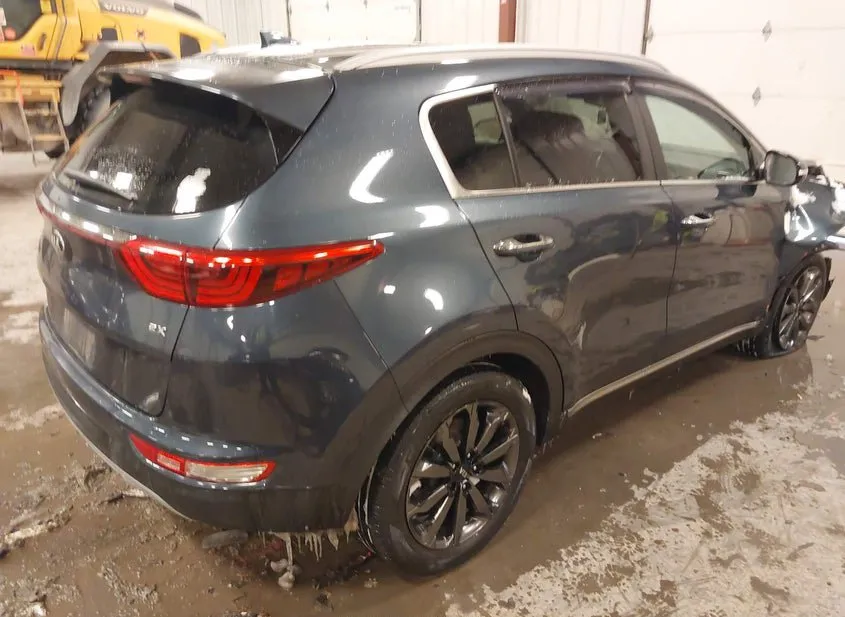 2018 KIA Sportage Used VIN KNDPNCAC5J7409033 – photo 18