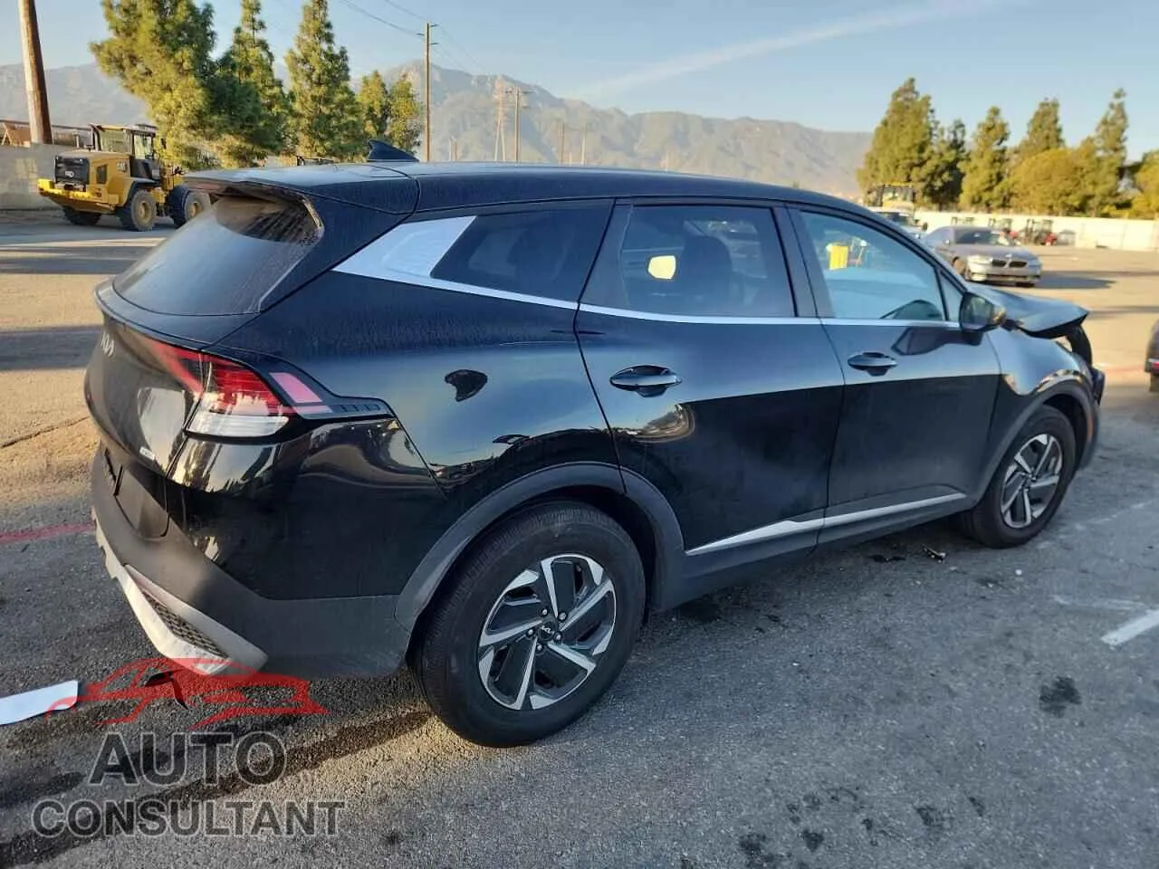 2025 KIA SPORTAGE Damaged VIN KNDPU3DG1S7238199 – side profile