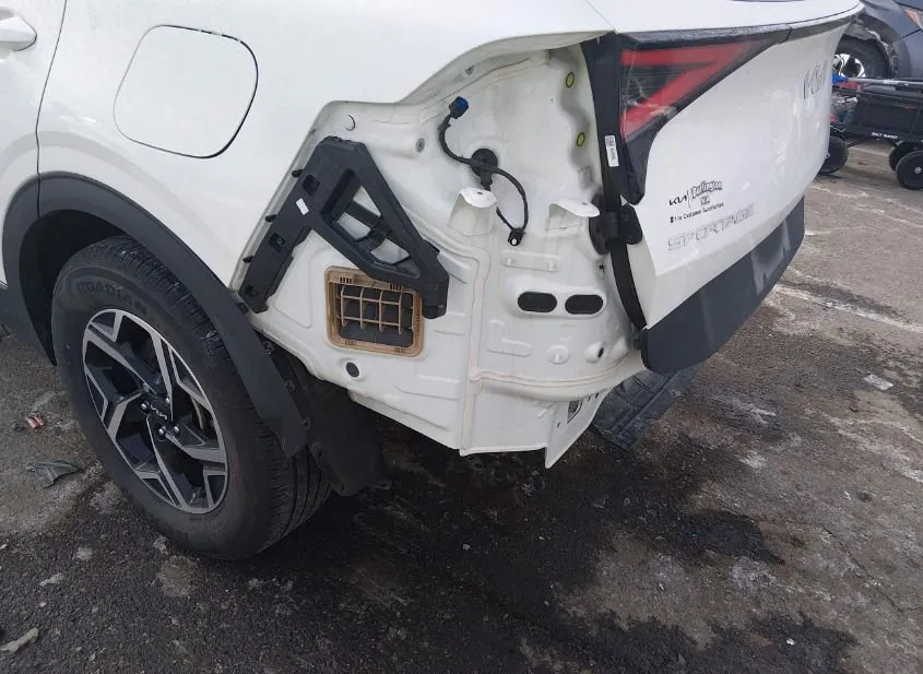 2023 KIA Sportage Used VIN KNDPUCAF3P7202601 – photo 18