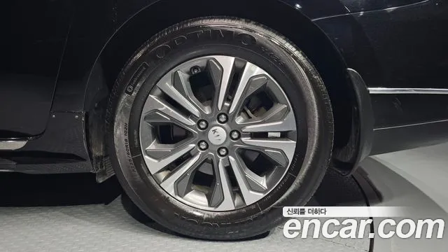 2019 Kia The New Carnival 11-Seater Deluxe VIN KNHMF37ABKS486196