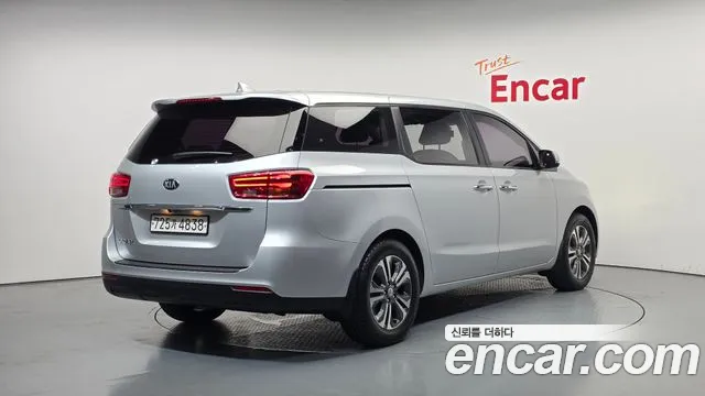 2019 Kia The New Carnival 11-Seater Deluxe Sold VIN KNHMF37ABKS499349 – trunk area