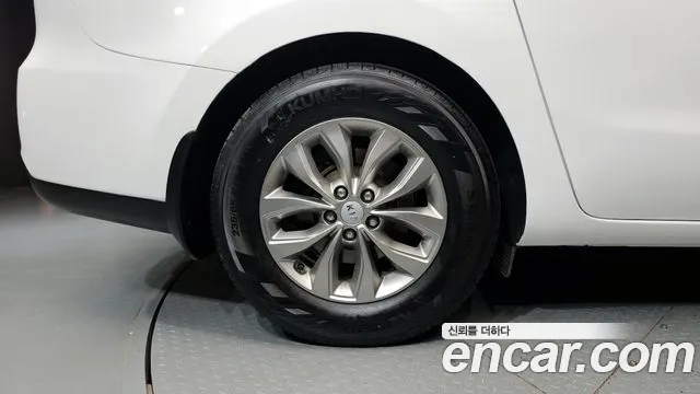 2019 Kia The New Carnival 11-Seater Deluxe VIN KNHMF37ABKS512462