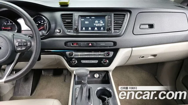 2019 Kia The New Carnival 11-Seater Deluxe Sold VIN KNHMF37ABKS512462 – photo 28 2019 Kia The New Carnival 11-Seater Deluxe Sold VIN KNHMF37ABKS512462 – photo 28