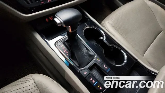 2019 Kia The New Carnival 11-Seater Prestige Sold VIN KNHMF37ABKS601263 – interior seats