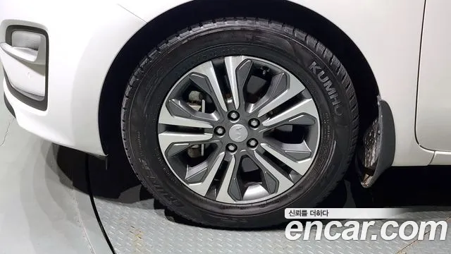 2019 Kia The New Carnival 11-Seater Prestige Sold VIN KNHMF37ABKS601263 – undercarriage