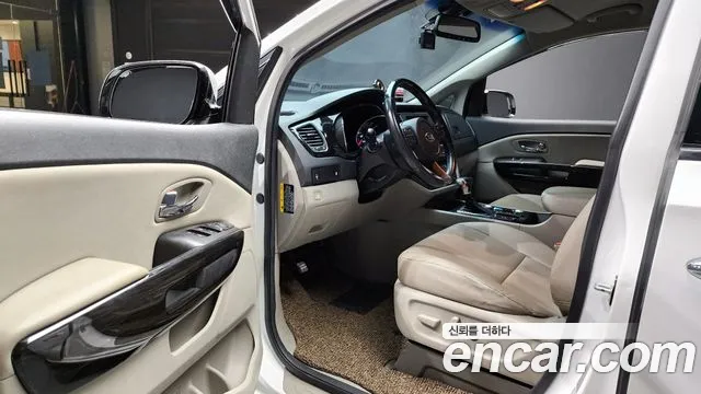 2019 Kia The New Carnival 11-Seater Prestige Sold VIN KNHMF37ABKS601263 – photo 17