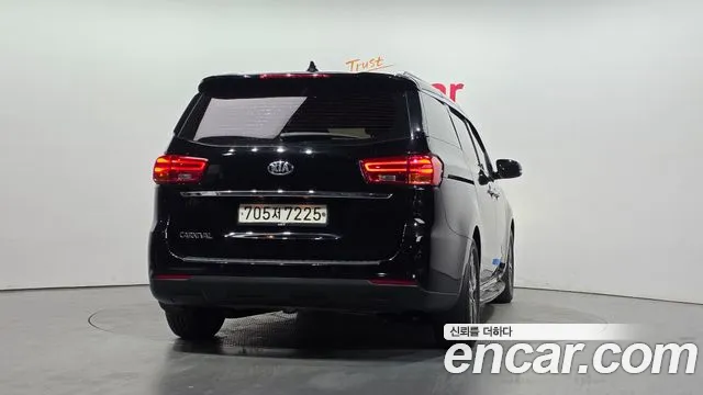 2020 Kia The New Carnival 11-Seater Prestige Sold VIN KNHMF37ABLS618324 – photo 14