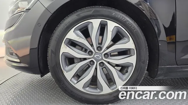 2017 Renault SM6 1.5 dCi LE Sold VIN KNMA4B2LMHP008775 – engine bay