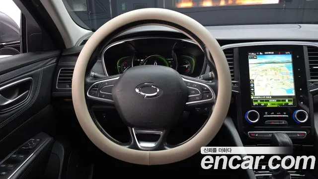 2019 Renault SM6 1.5 dCi LE Sold VIN KNMA4B2LMKP010606 – trunk area